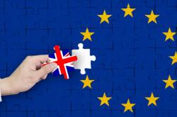 足球直播在线直播观看免费-包含英国乒乓球队血洗波兰乒乓球队，奥恰洛夫制霸全场的词条